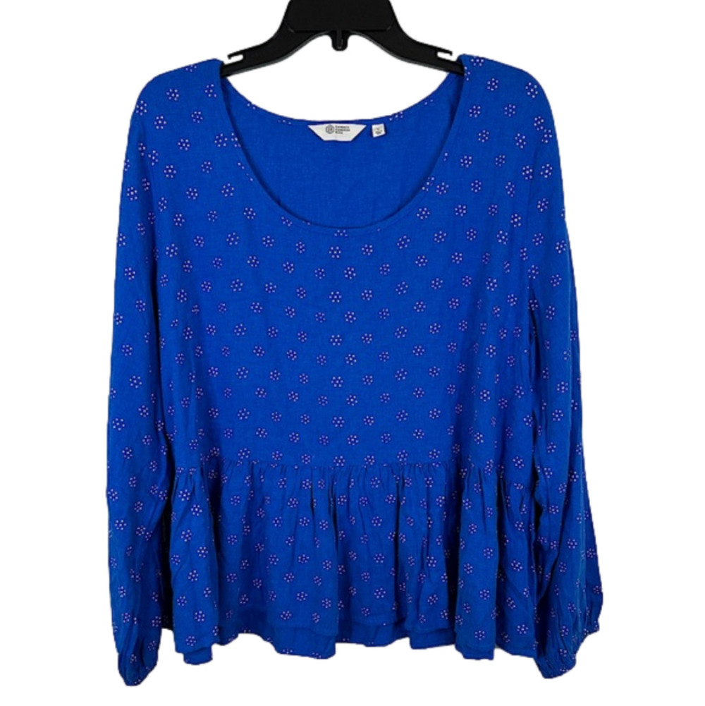 Candace Cameron Bure Long Sleeve Floral Like Detail Top